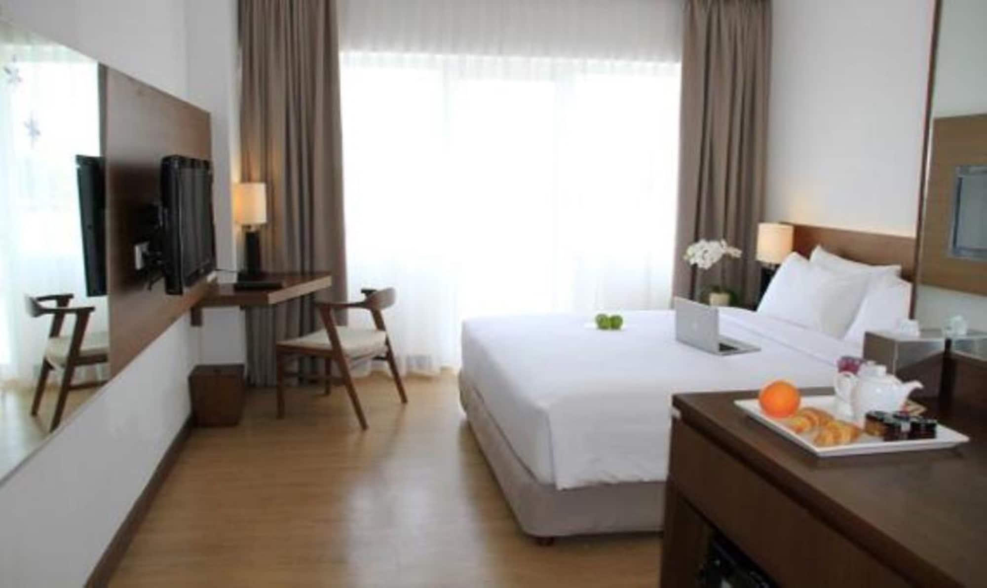 D'Primahotel Тангеранг Екстериор снимка